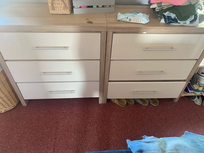 bedroom furniture set