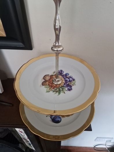 vintage cakestand