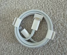 Original iphone lighting cable