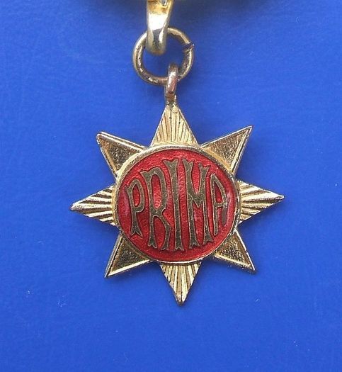 ORDER OF THE LADIES GLADE (OLG) - PRIMA degree White Rose member's medal (1978). Inscribed with recipient's name. A scarce medal.