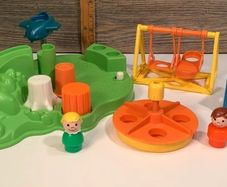 Fisher Price Little People Playground Set