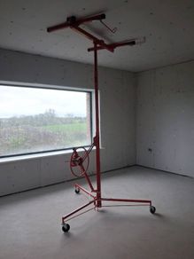 Slab hoist