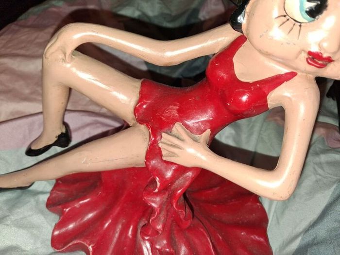 betty boop wine holder