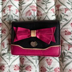 Suzy Smith Leather Purse
