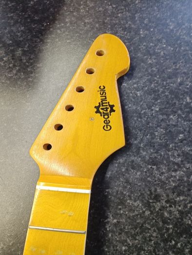 Telecaster style neck
