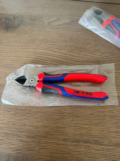 Knipex Snips 180mm Comfort Grip New Model
