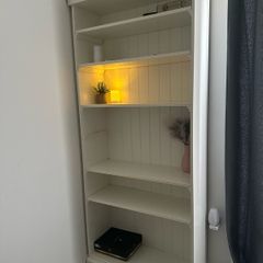 Elegant Tall off-white Bookcase - Perfect Condition - IKEA Hemnes Style