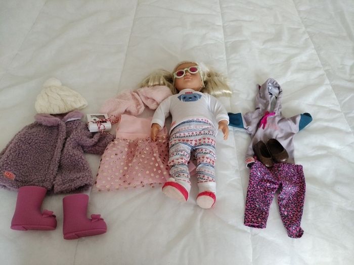 Miranda .Generation doll and 3 outfits included