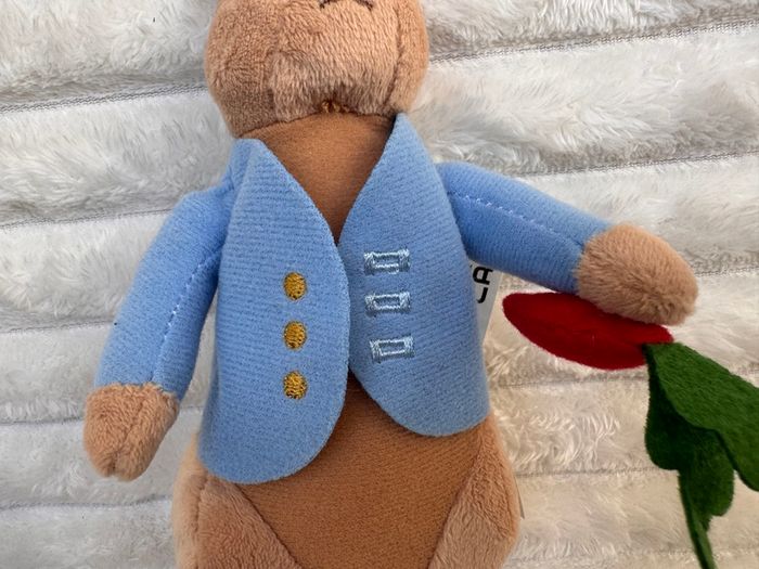 The World Of Beatrix Potter Soft Plush Bunny Peter Rabbit with Carrot approx. 15 cm. Used Please see photos