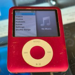 Apple iPod Nano A1236 (PRODUCT) RED 8GB Special Edition 3rd Gen