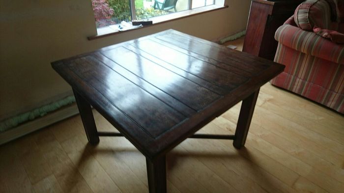 Solid Oak Extendable Dining Table.