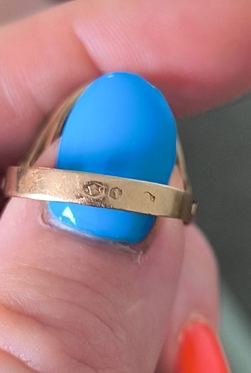 14Ct Gold Ring with corundum stone