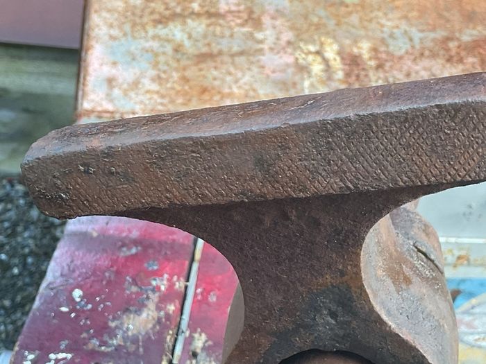 Vintage leg vise
