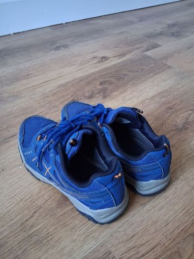 Kids shoes tracking boots sneakers Regatta waterproof boys like new size EU 36