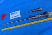2 Stanley Screwdrivers