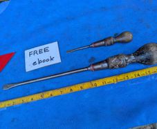 2 Stanley Screwdrivers
