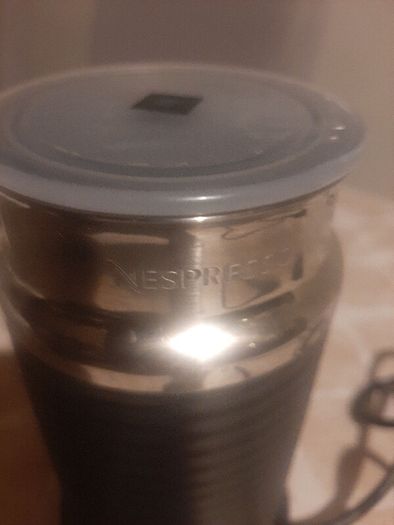 nespresso  milk frotter
