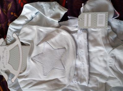 New Baby gift set 0 to 3 months