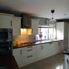 Fitted Kitchen & Island
