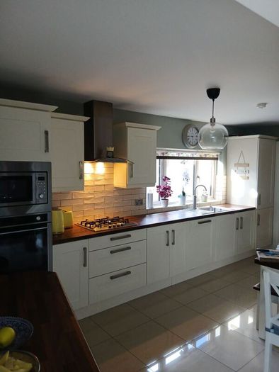 Fitted Kitchen & Island