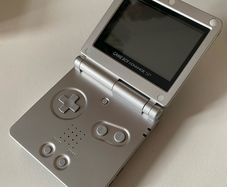 Game Boy Advance SP
