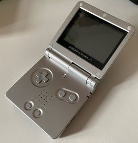 Game Boy Advance SP