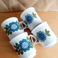 Vintage coffee cups (4)