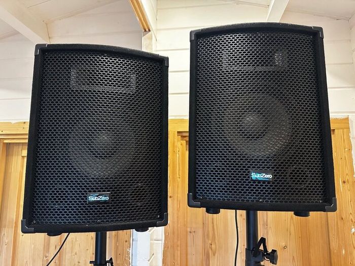 SubZero 15 Active PA Speakers (Pair) + Heavy Duty