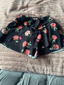 girls skirt