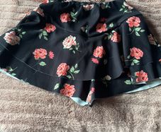 girls skirt