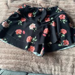 girls skirt