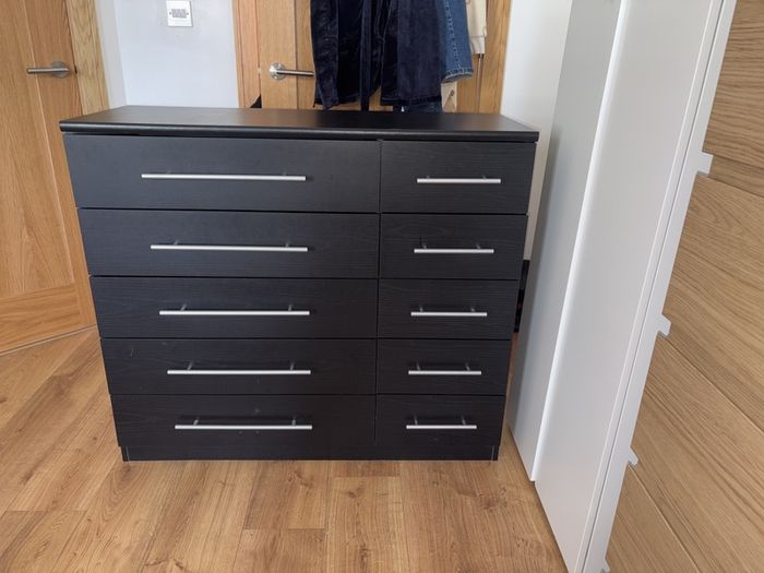 Black Chest of Drawers & Lockers
