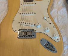 Fender Squier Stratocaster (Standard Series)