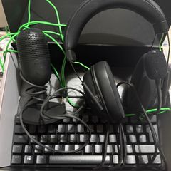Razer Gaming Bundle - Keyboard, Headset and Microphone