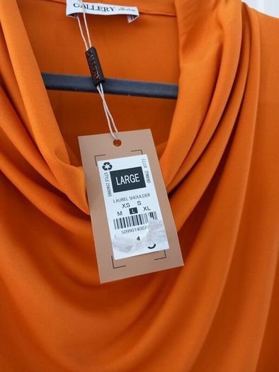 BNWT Gallery Top