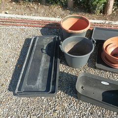 plant pots and pans