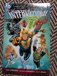 Justice League International Vol 1 & 2 Complete Set New 52 DC Comics Booster Gold Batman