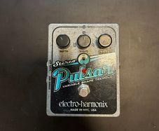 EHX Stereo Pulsar