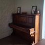 upright piano Image 3