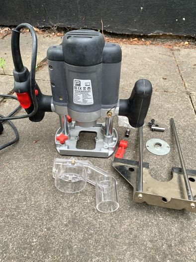 Plunging Router 1200w