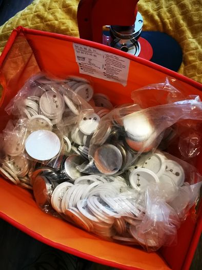 Badge Maker Machine