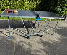 Decathlon Pongori PPT 530 Outdoor Medium Table Tennis Table + Paddles & Balls