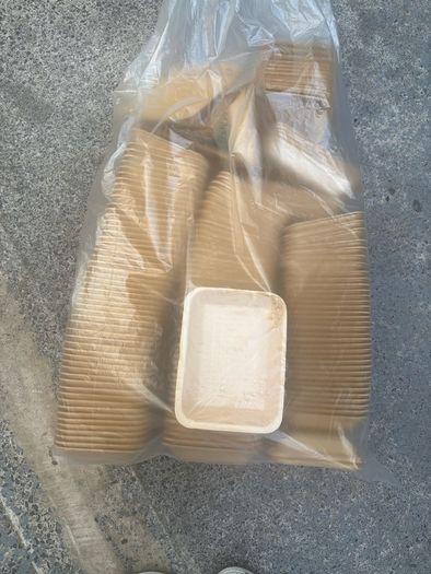 Polystyrene plates