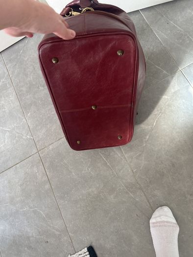 Spanish kling leather weekend bag