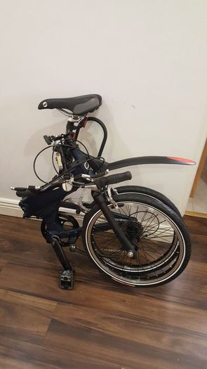 Giant Halfway Folding Bike and accesories