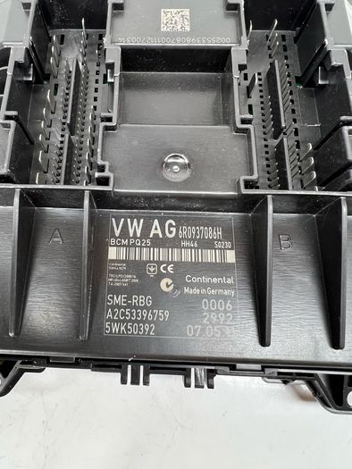 Control unit on-board power supply BCM VW POLO 6R0937086H A2l5b2s