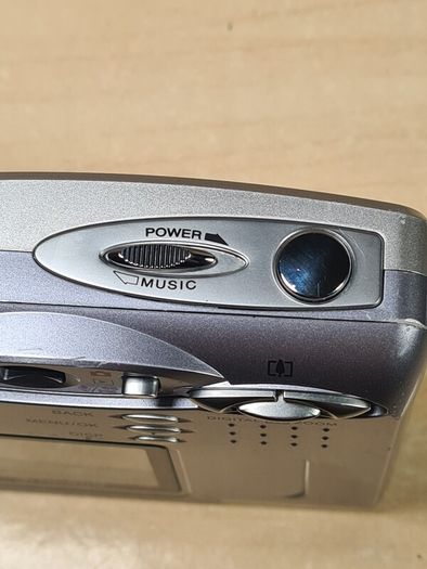 FUJIFILM FINEPIX 30i digital camera 3MP mega pixels Vintage Rare
