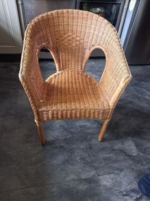 Wicker  chaiir