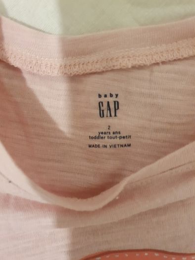 Gap tshirt