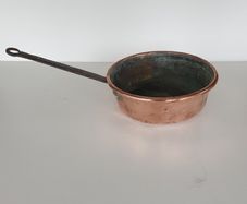 Copper pan French with forged iron handle
